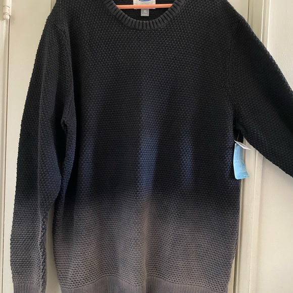 NWT Men’s Old Navy Two Toned Knitted Sweater - Picture 4 of 5